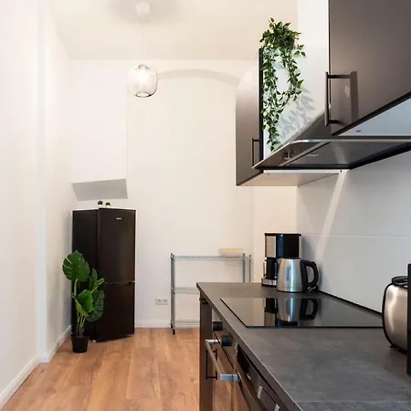 Modern 2 Bedroom In Schoneberg
